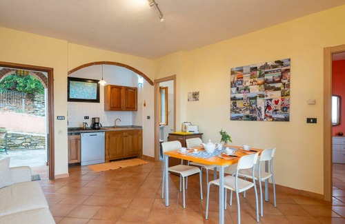 Valloria Apartment | Nice apartment for 30 guests with pool, WIFI, A/C, hot tub, TV, patio and parking
