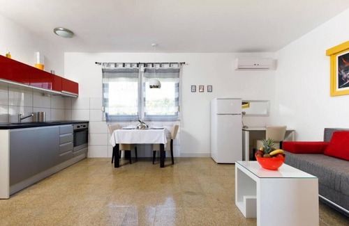 Stobrec Apartment | Nice apartment with a sea view