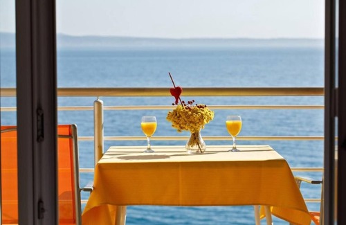 Stobrec Apartment | Nice apartment with a sea view