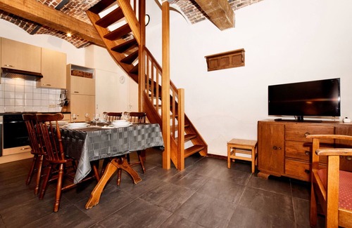 Richelle House | Nice apartments in a monumental square farm.