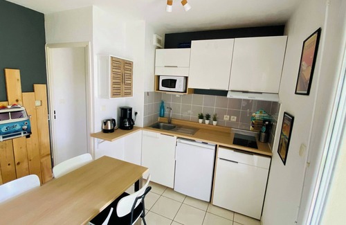 Saint-Vincent-de-Tyrosse Apartment | Nice app. T2 4/5 pers 3 lits - av terrasse- piscine -proche océan -8Km d'HOSSEGOR