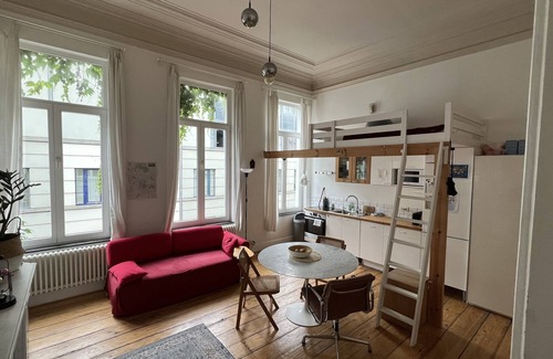Postel House | Nice arty Apartment, in a old fashion house of Ixelles in Center Brussels