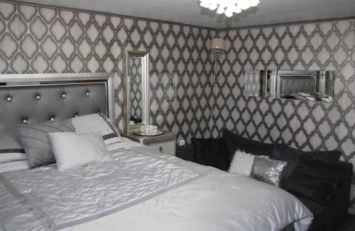 Southeast Yonkers House | Nice Cozy Room By Empire City Casino And Cross County Mall