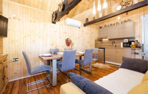 Lekenik House | Nice Home In Brezane Lekenicke