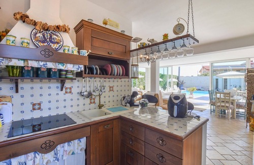 Casuzze House | Nice home in Casuzze-Finaiti with sauna