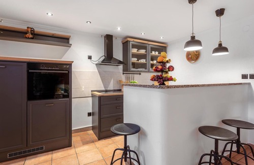 Buzdohanj House | Nice home in Cernik with kitchen