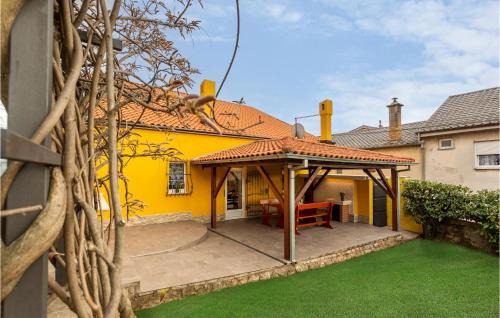 Buzdohanj House | Nice Home In Cernik With Kitchen