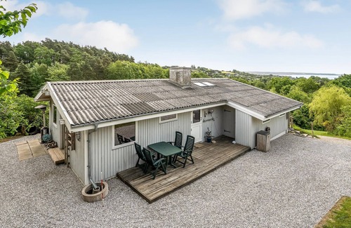 Handrup Strand House | Nice home in Ebeltoft with WiFi