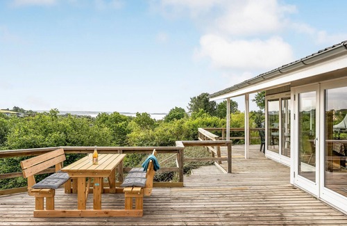 Handrup Strand House | Nice home in Ebeltoft with WiFi