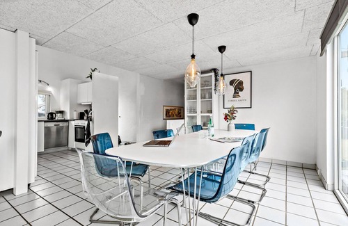 Øer Strand House | Nice home in Ebeltoft with sauna