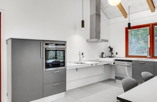 Grena Strand House | Nice home in Grenaa with WiFi