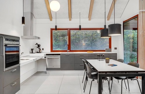 Grena Strand House | Nice home in Grenaa with WiFi