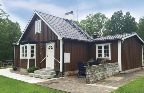 Halmstad House | Nice home in Halmstad with kitchen