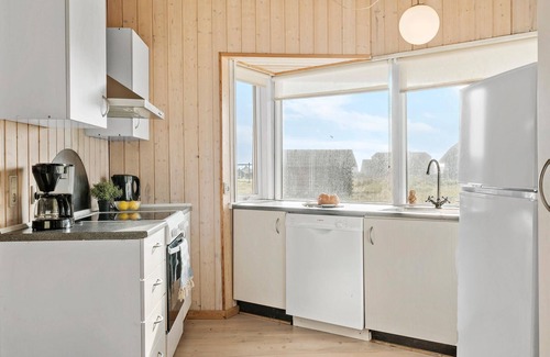 Vrist Strand House | Nice home in Harboøre with kitchen