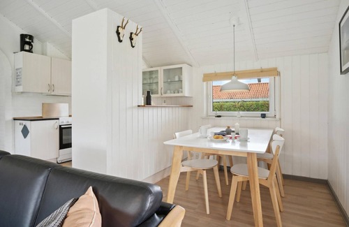 Hejlsminde Strand House | Nice home in Hejls with sauna