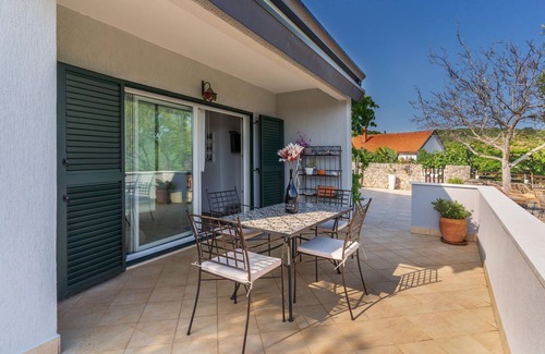 Kornic House | Nice home in Kornic with house sea view
