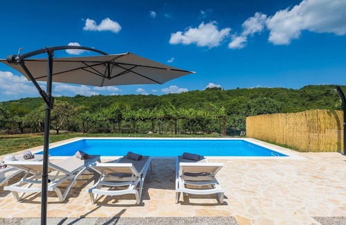 Ripenda Kras House | Nice home in Labin - Rabac