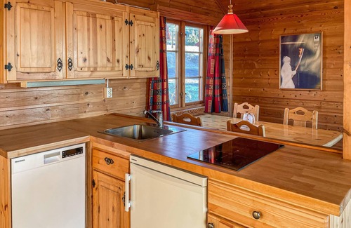 Lillehammer House | Nice home in Lillehammer with WiFi