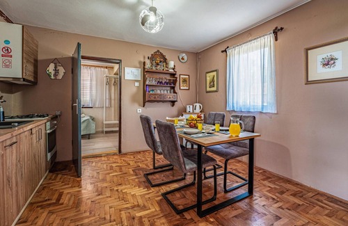Kapela House | Nice home in Nova Diklenica with WiFi