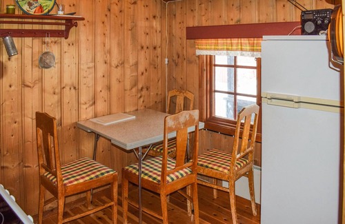 Vinje House | Nice home in Rauland with kitchen