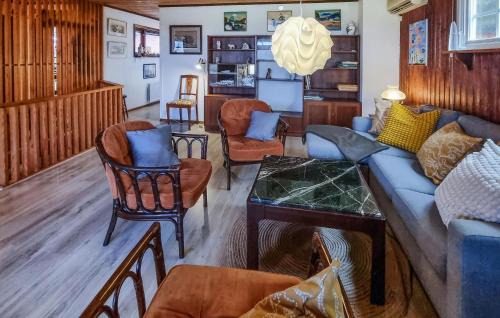 Kungalv O House | Nice Home In Romelanda With Sauna
