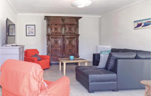 Saint-Marcouf House | Nice Home In Saint-Marcouf With Kitchen