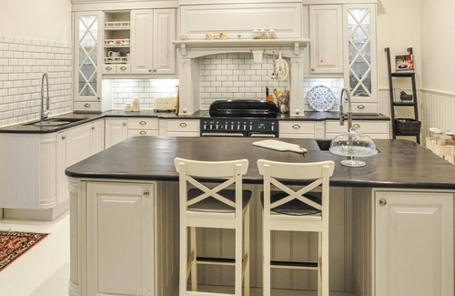 Segmon House | Nice home in Segmon with kitchen