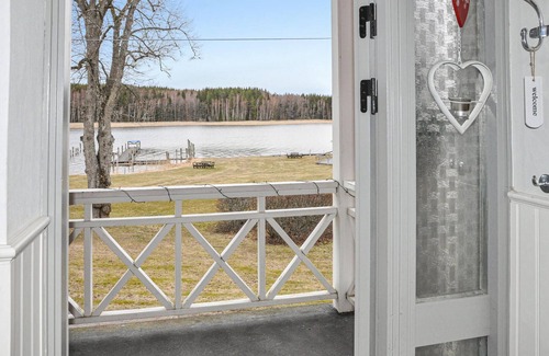 Segmon House | Nice home in Segmon with kitchen