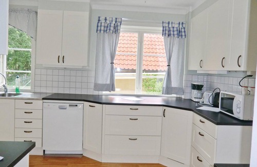 Tomelilla House | Nice home in Tomelilla with kitchen