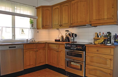 Vastra Frolunda House | Nice home in Västra Frölunda with WiFi