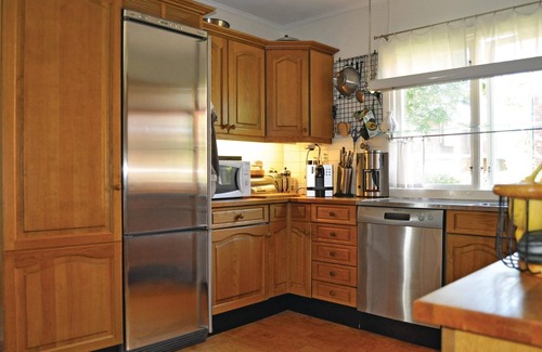 Vastra Frolunda House | Nice home in Västra Frölunda with WiFi