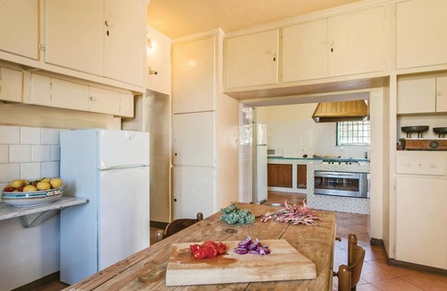 Venetico House | Nice home in Venetico -ME-