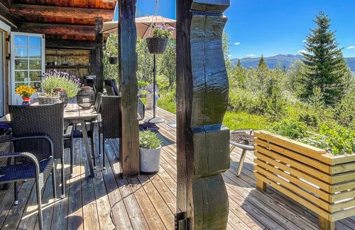 Nord-Fron House | Nice home in Vinstra with kitchen
