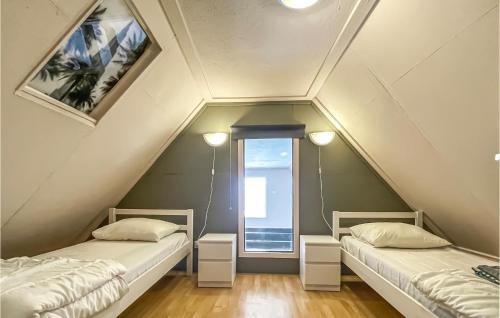 Wierum House | Nice Home In Wierum With Kitchen