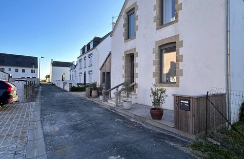 Finistere House | Nice house from the 30's completely renovated, 50 m from the sea!