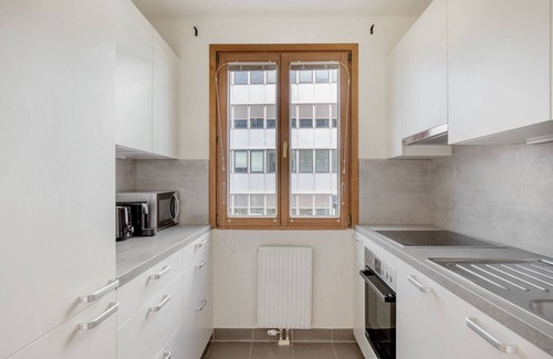 Mariahilf Apartment | Nice Mariahilf 2BR w/Balcony, nr Bars & Shops, by Blueground