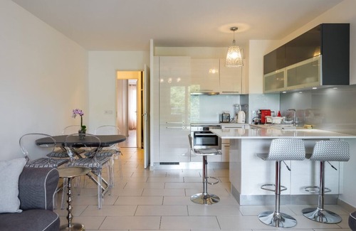 3rd Arrondissement Apartment | Nice & quiet 2 br apt, garage & patio, Part-Dieu