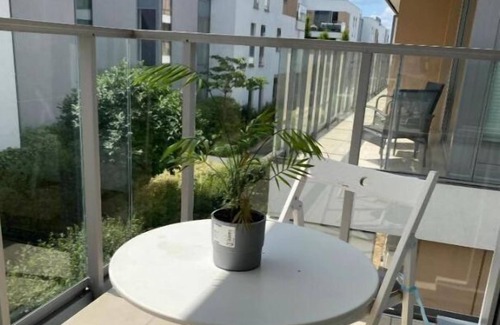 Ursynow Apartment | Nice quiet apartment close to the airport on an intimate estate, family friendly