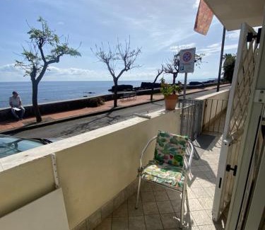 Stazzo Apartment | Nice Sicily Little family home