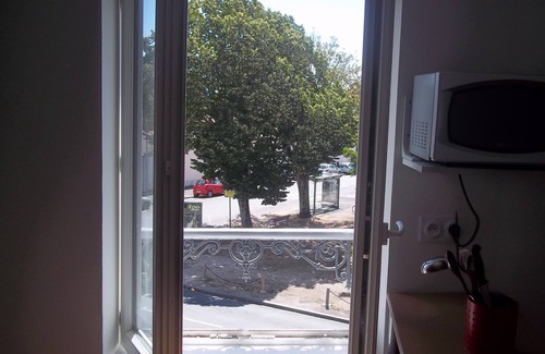La Rochelle City Centre Apartment | Nice studio near the heart of town