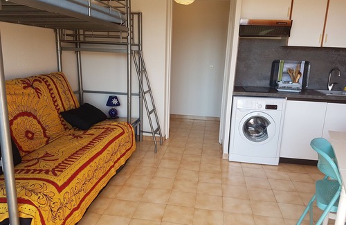 Palavas-les-Flots Apartment | Nice studio view port. Beach and sea at 50 meters.