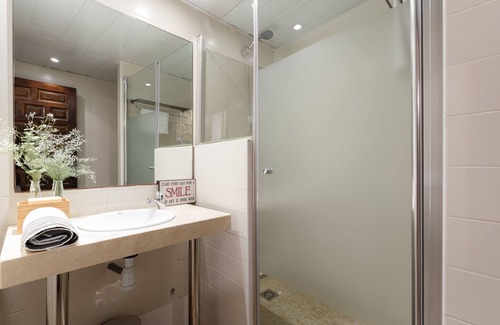 El Born Apartment | Nice studio with balcony in Born, fully equipped