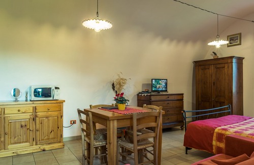 Zorzino Apartment | Nice studio with lake view in Zorzino castle, Adele apartment