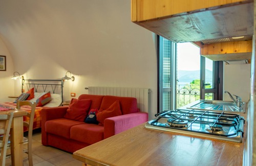 Zorzino Apartment | Nice studio with lake view in Zorzino castle, Adele apartment