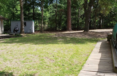 Montgomery House | Nice Waterfront 3,000 sq ft house great for fishing! Very Convenient location!