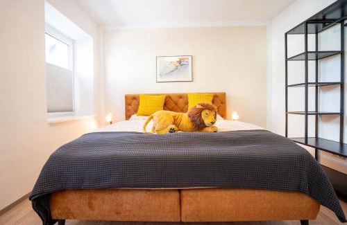 Links der Wertach-Nord Apartment | nice2be Lions Love - Augsburg Zentrum