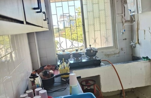 Srinagar Colony Apartment | Nice4 home stay 3BHK Banjarahills Rd 3