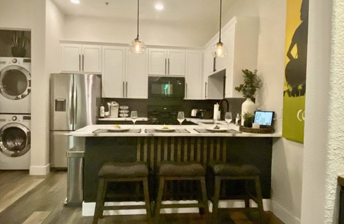 Village Condo | Nicely Decorated One Bedroom Condo in La Quinta