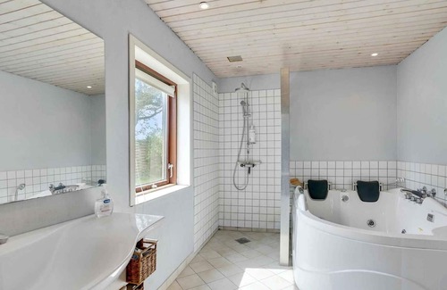 Nykobing Falster Villa | Nicely located villa directly down to the water