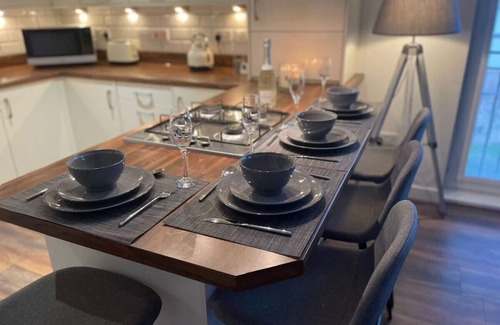 Irvine Apartment | Niche View - Stunning 2 bedroom apartment Irvine